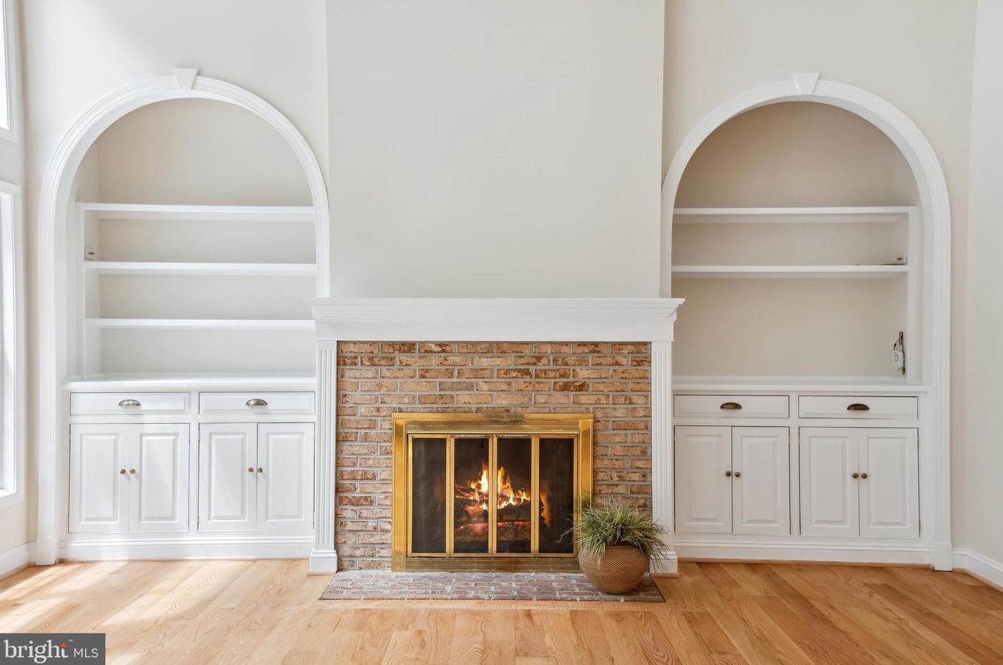 12661 Golden Oak Dr, Ellicott MD 21042-1150 exterior