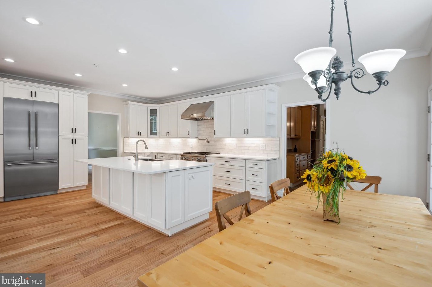 12661 Golden Oak Dr, Ellicott MD 21042-1150 exterior