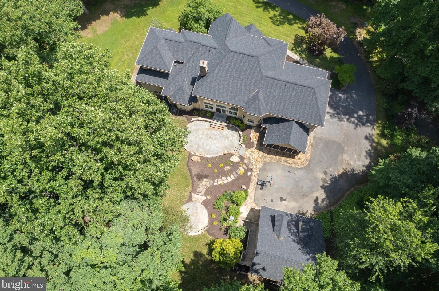 12661 Golden Oak Dr, Ellicott MD 21042-1150 exterior