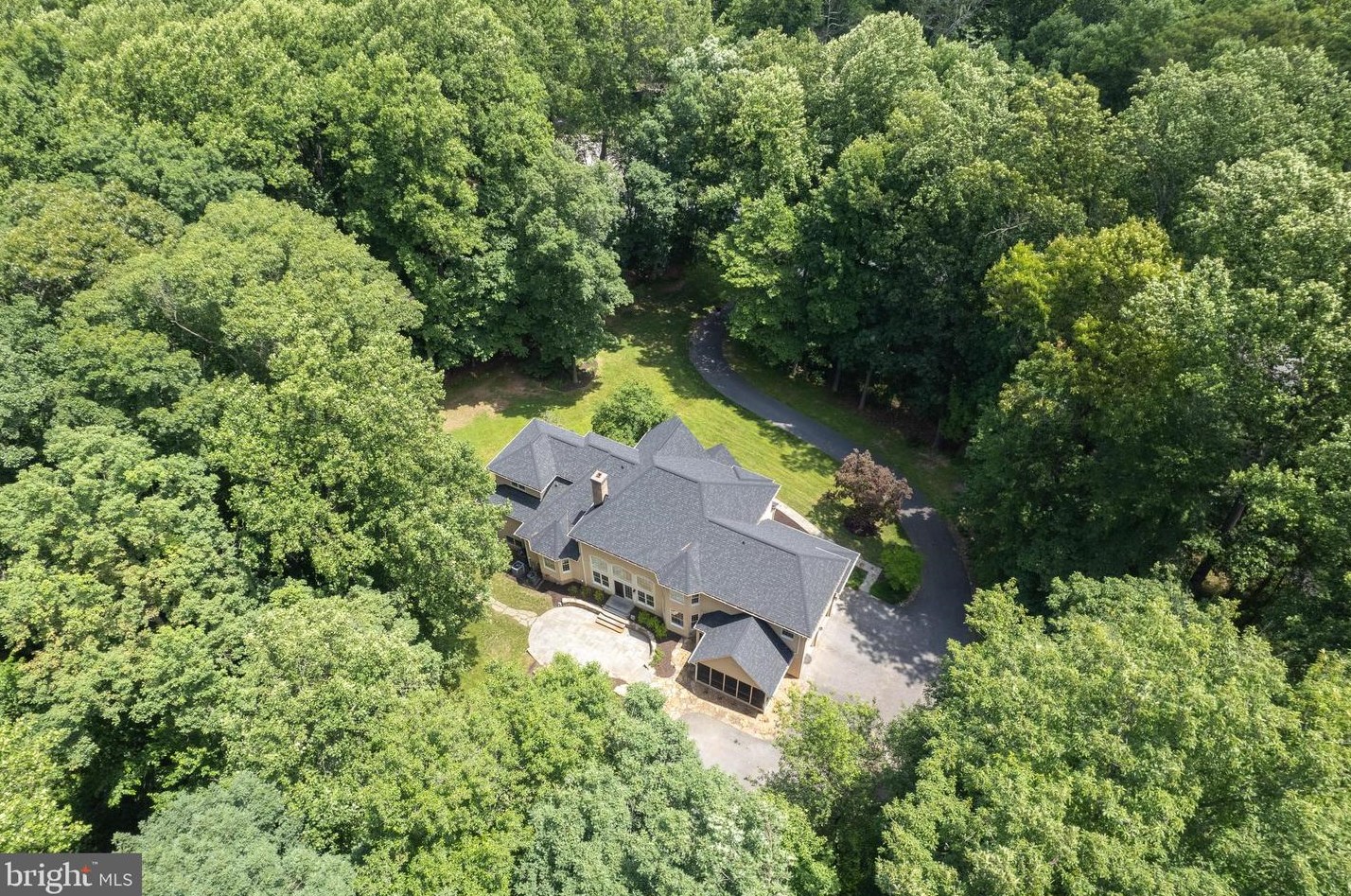 12661 Golden Oak Dr, Ellicott MD 21042-1150 exterior