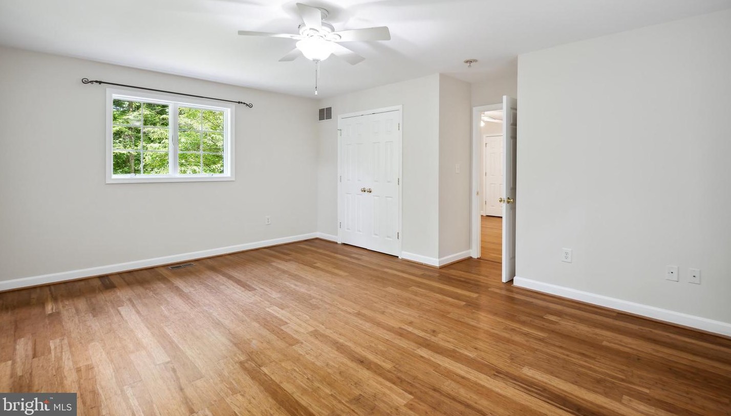 12661 Golden Oak Dr, Ellicott MD 21042-1150 exterior