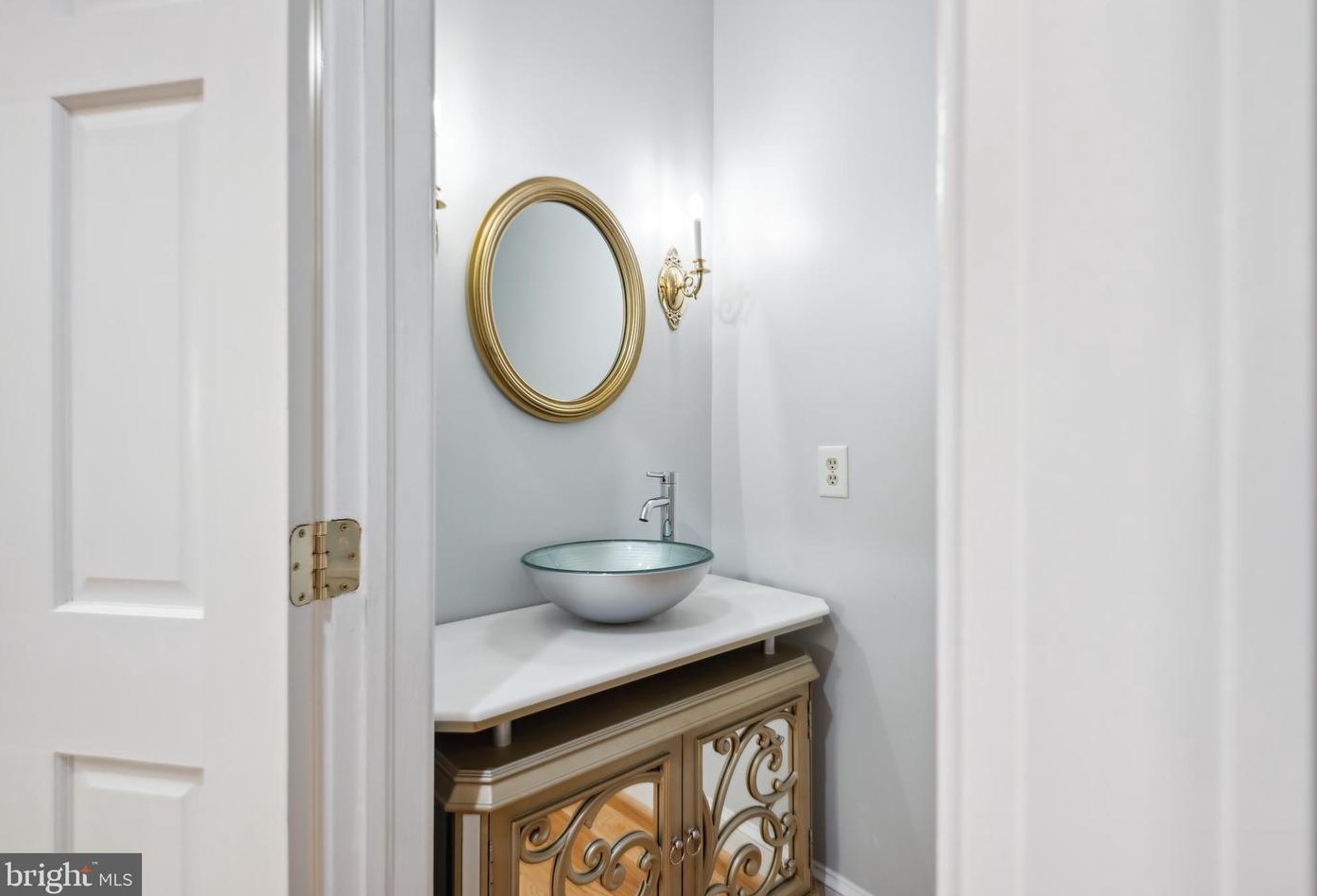 12661 Golden Oak Dr, Ellicott MD 21042-1150 exterior