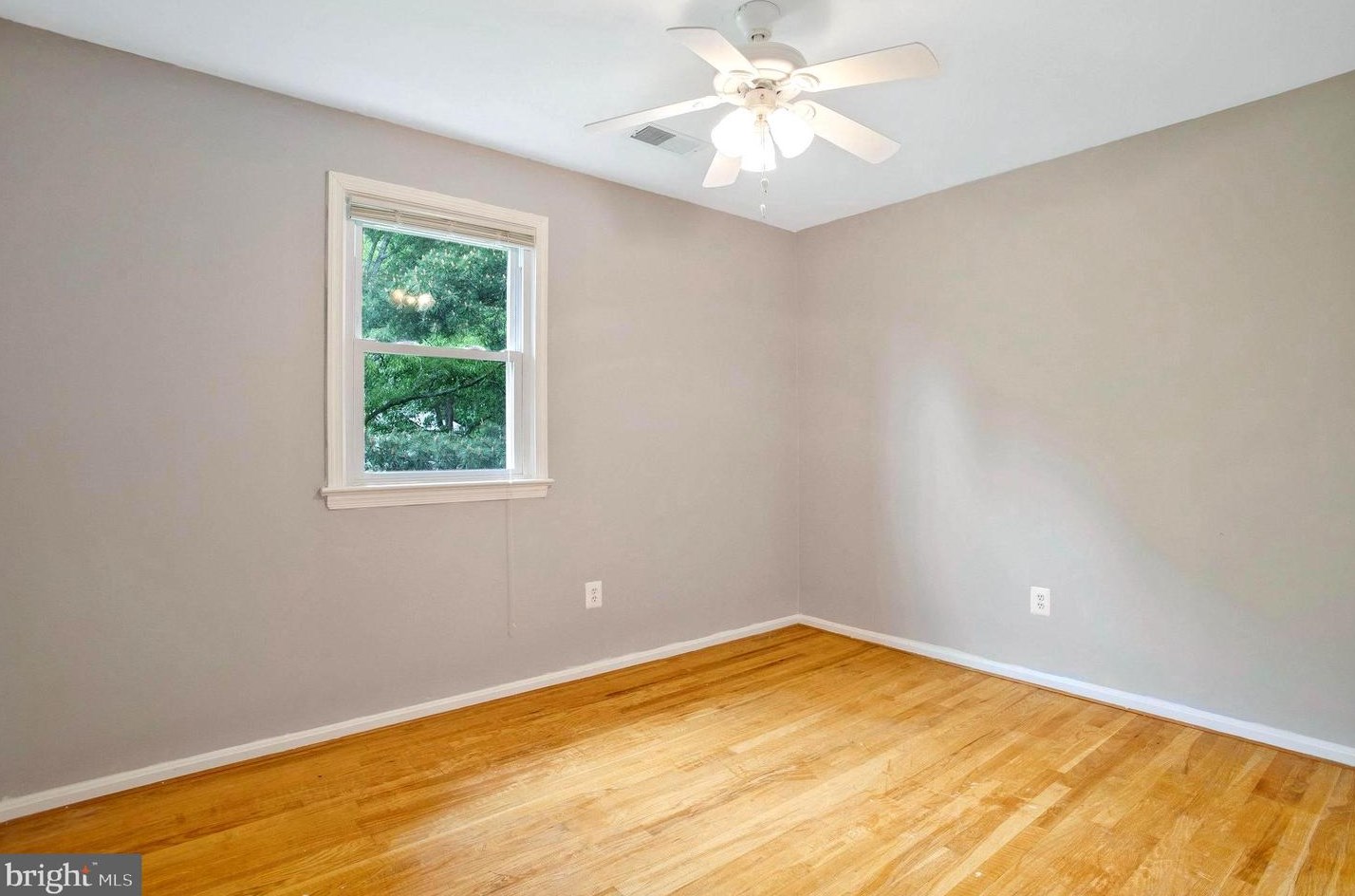 3661 Cragsmoor Rd, Ellicott MD 21042-4907 exterior