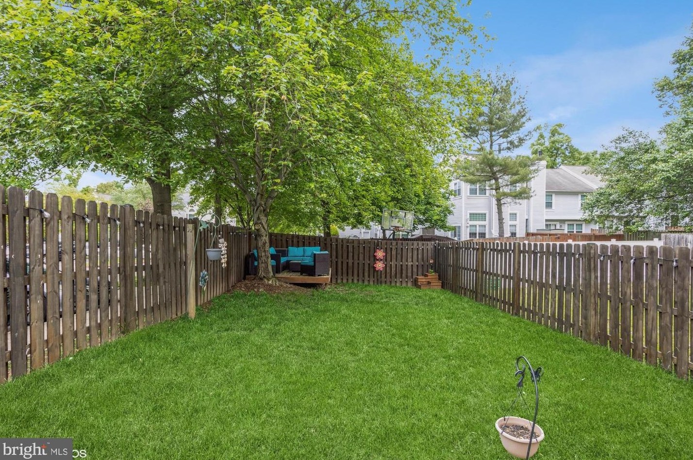 8570 Harvest Vw Ct, Ellicott MD 21043-6560 exterior