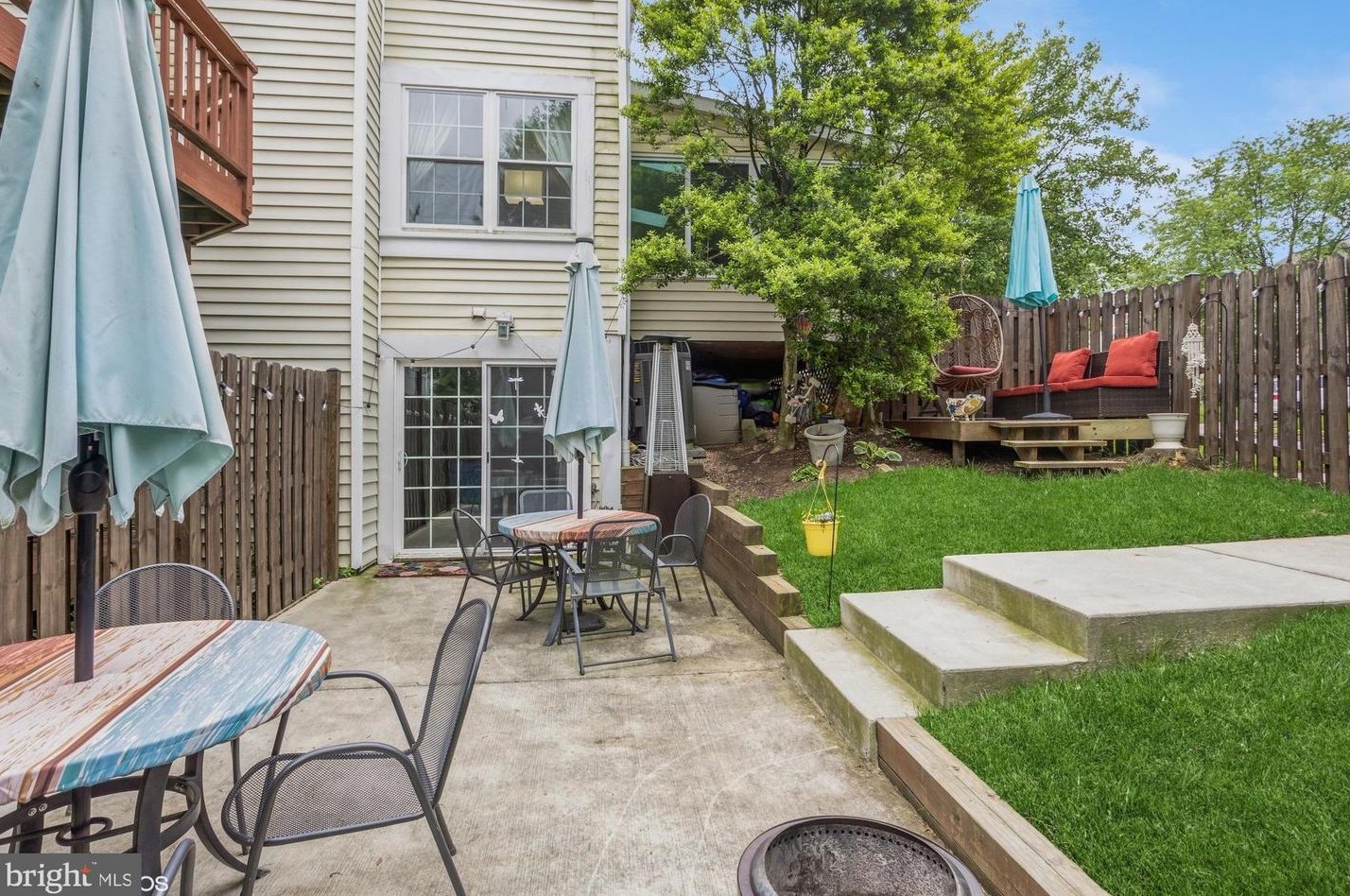 8570 Harvest Vw Ct, Ellicott MD 21043-6560 exterior