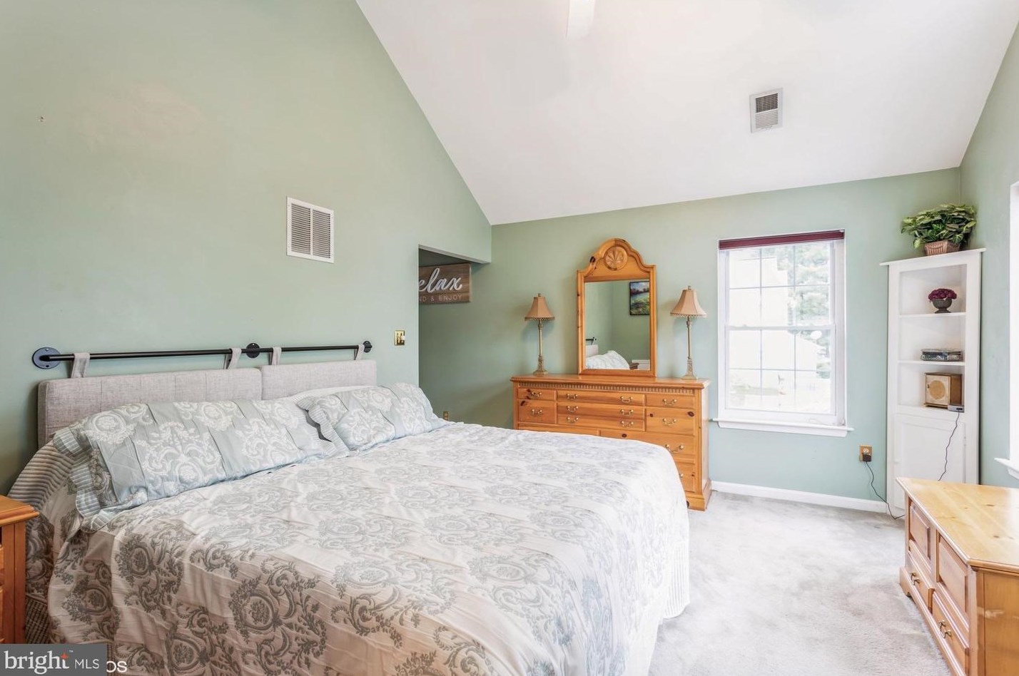 8570 Harvest Vw Ct, Ellicott MD 21043-6560 exterior