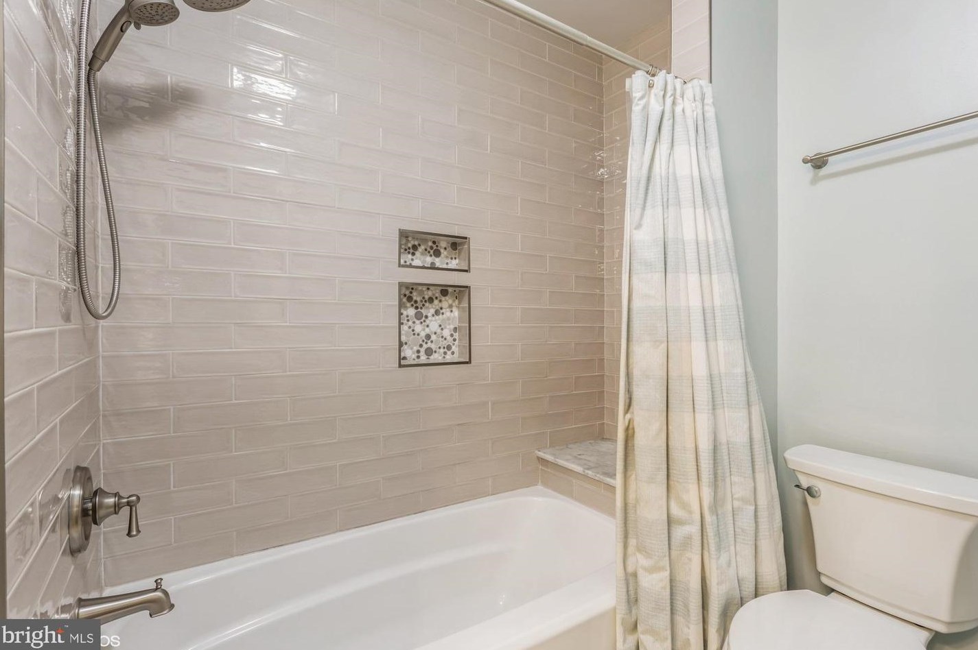 8570 Harvest Vw Ct, Ellicott MD 21043-6560 exterior