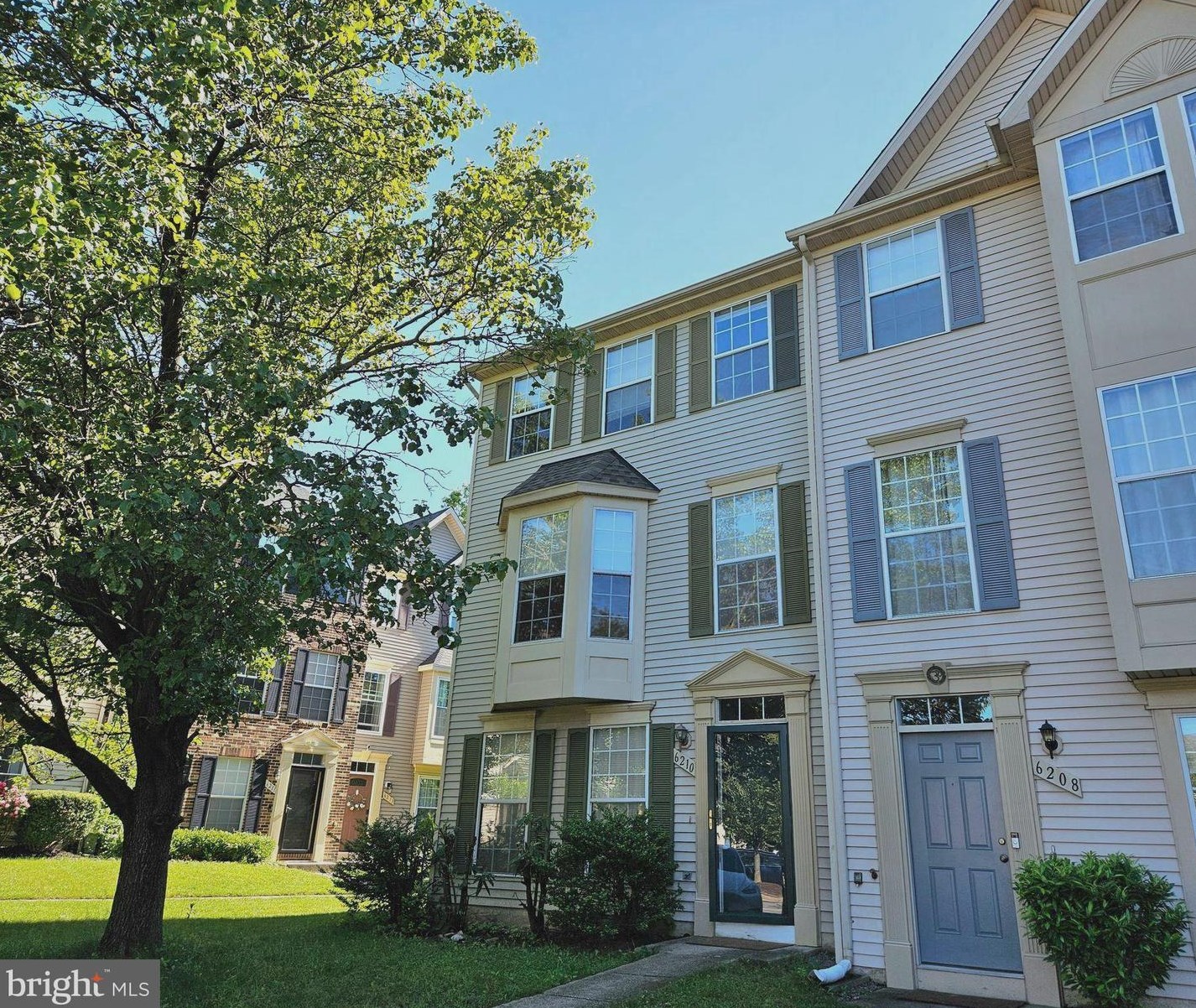 6210 Yellow Dawn Ct, Columbia MD  21045-2571 exterior