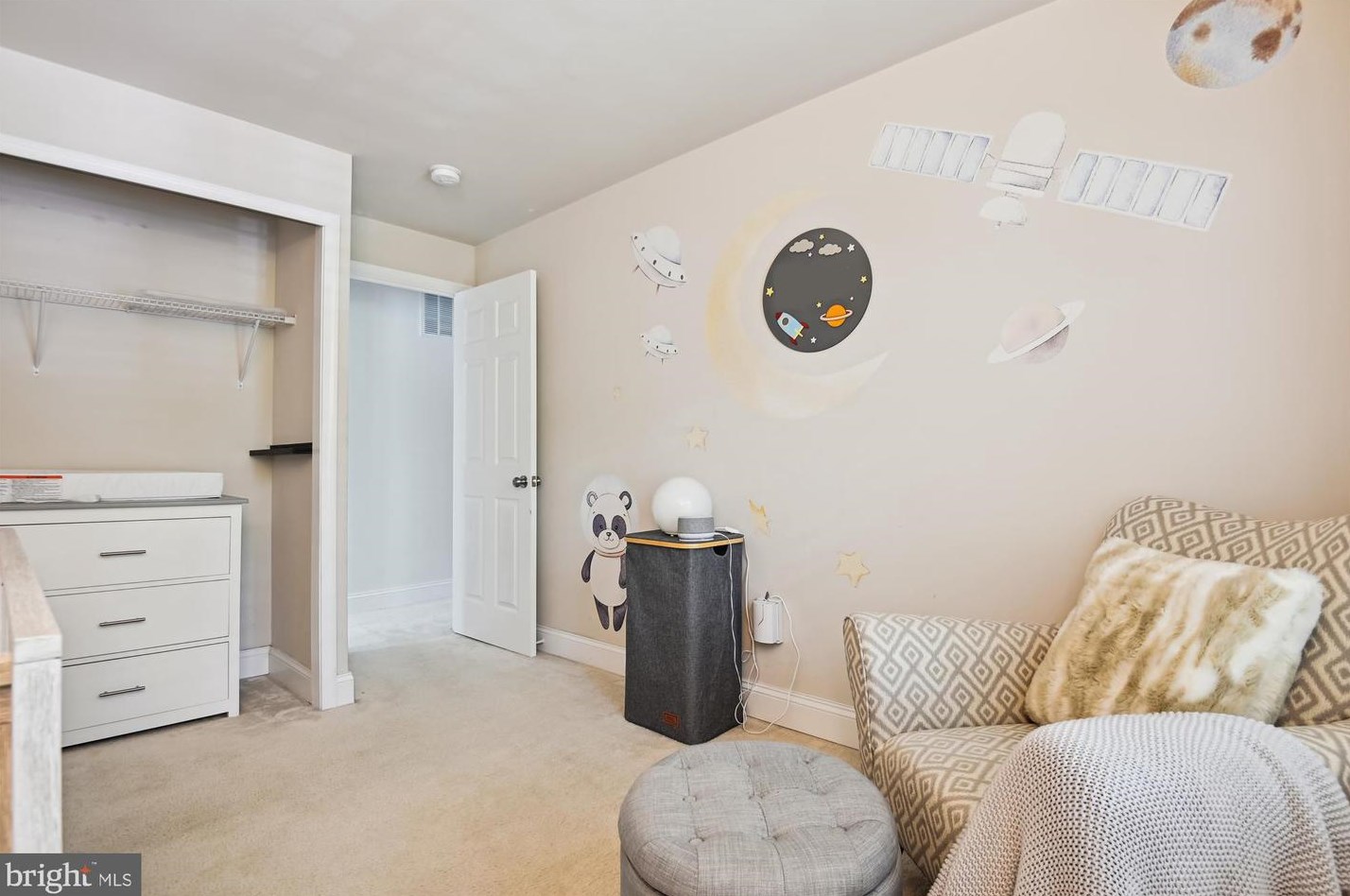 11927 New Country Ln, Columbia MD 21044-4405 exterior