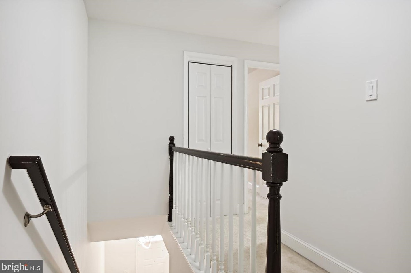 11927 New Country Ln, Columbia MD 21044-4405 exterior