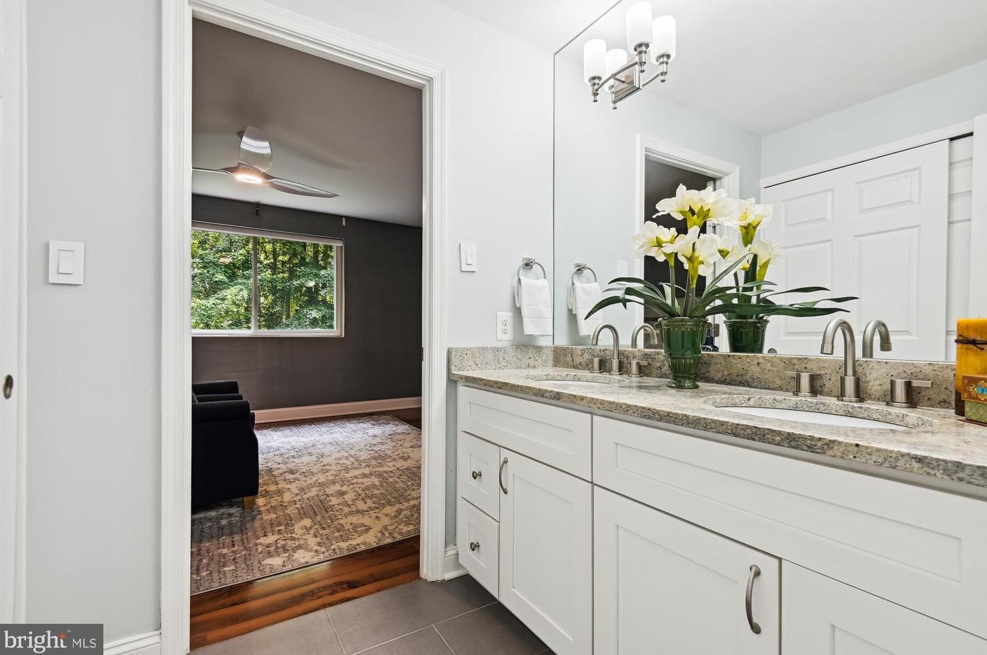 11927 New Country Ln, Columbia MD 21044-4405 exterior