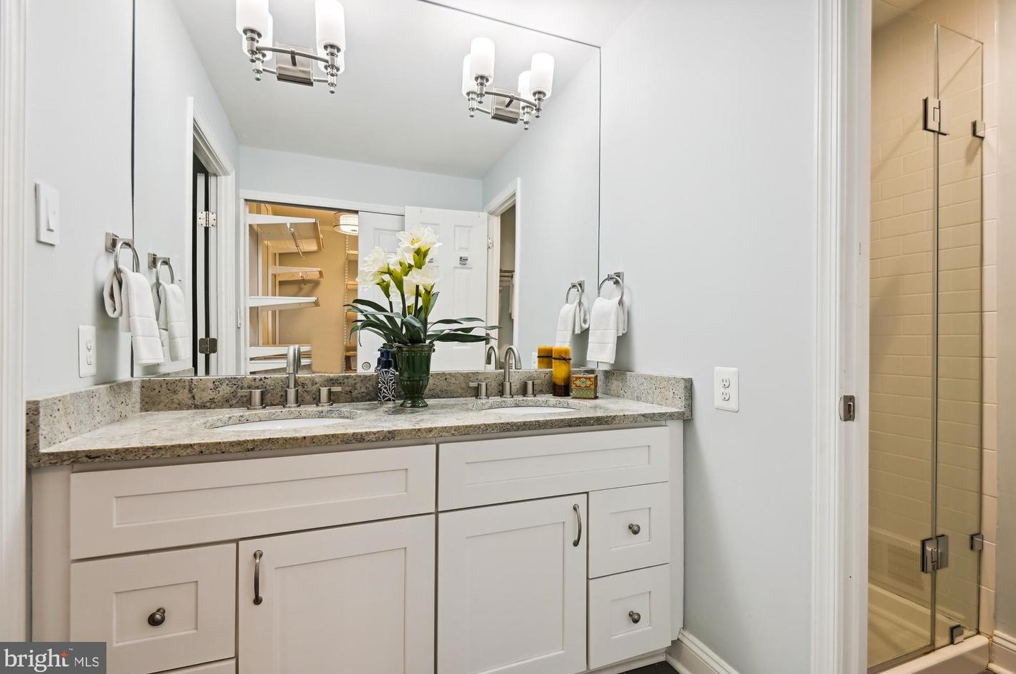 11927 New Country Ln, Columbia MD 21044-4405 exterior