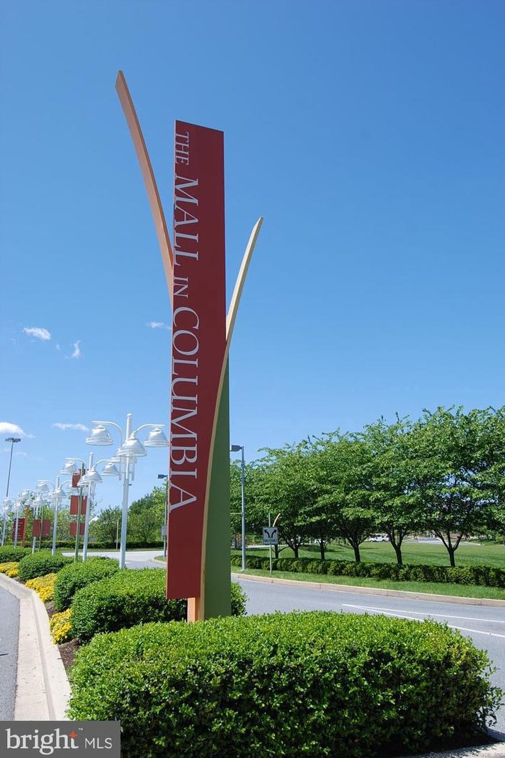 11927 New Country Ln, Columbia MD 21044-4405 exterior