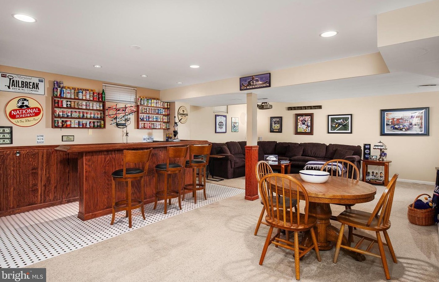 6279 Patuxent Quarter Rd, Baltimore MD  21076-1349 exterior