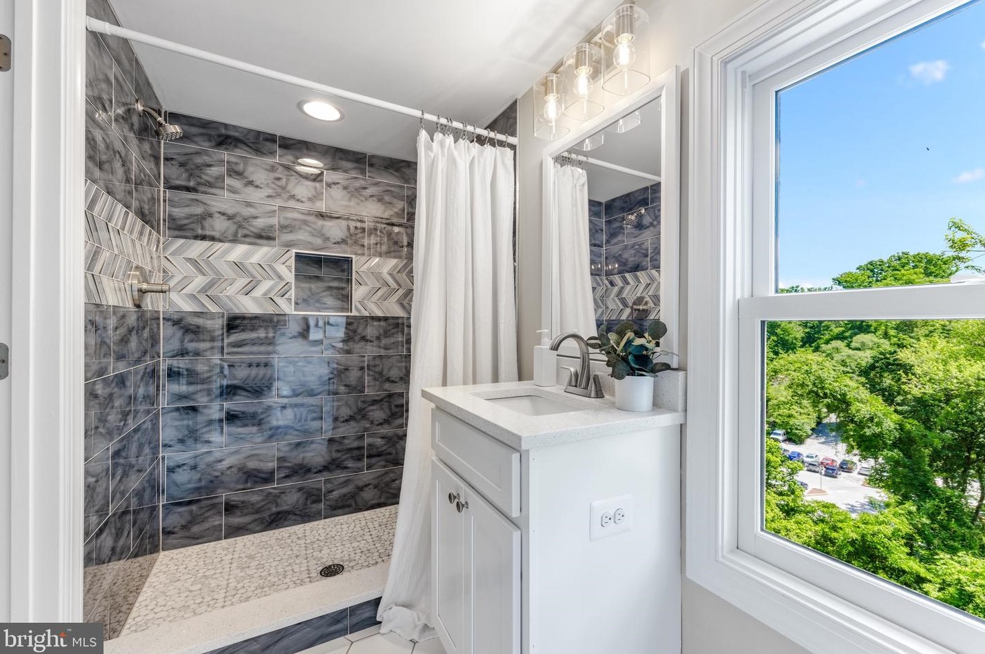 3796 Old Columbia Pike, Ellicott MD 21043-4643 exterior