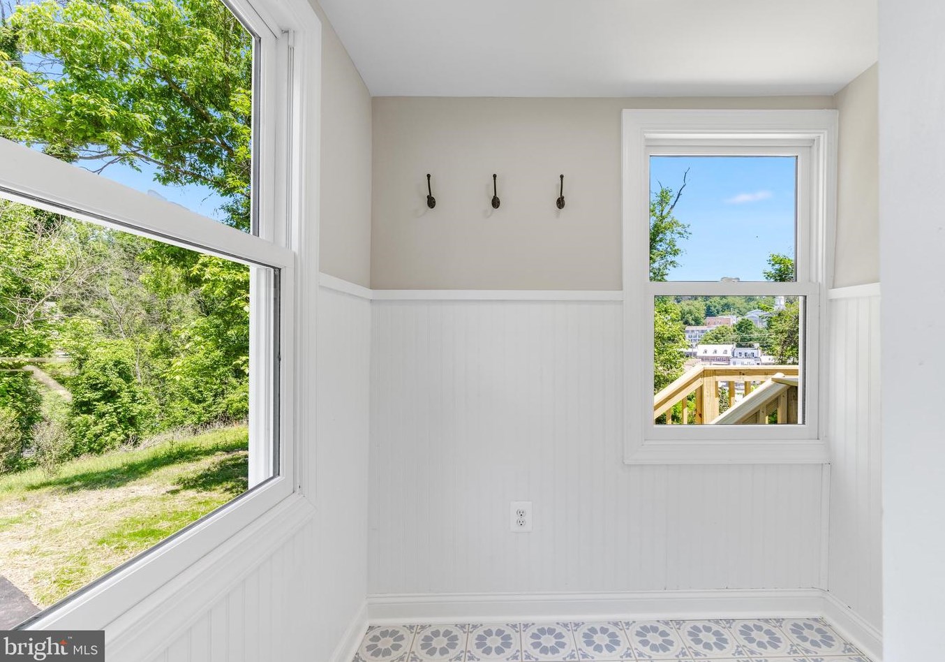 3796 Old Columbia Pike, Ellicott MD 21043-4643 exterior