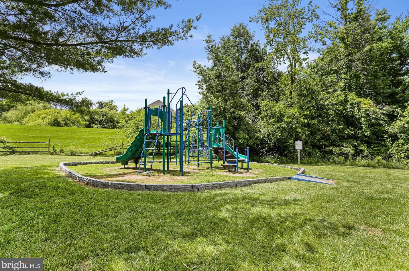 6854 Sanctuary Ct, Baltimore MD  21075-6235 exterior