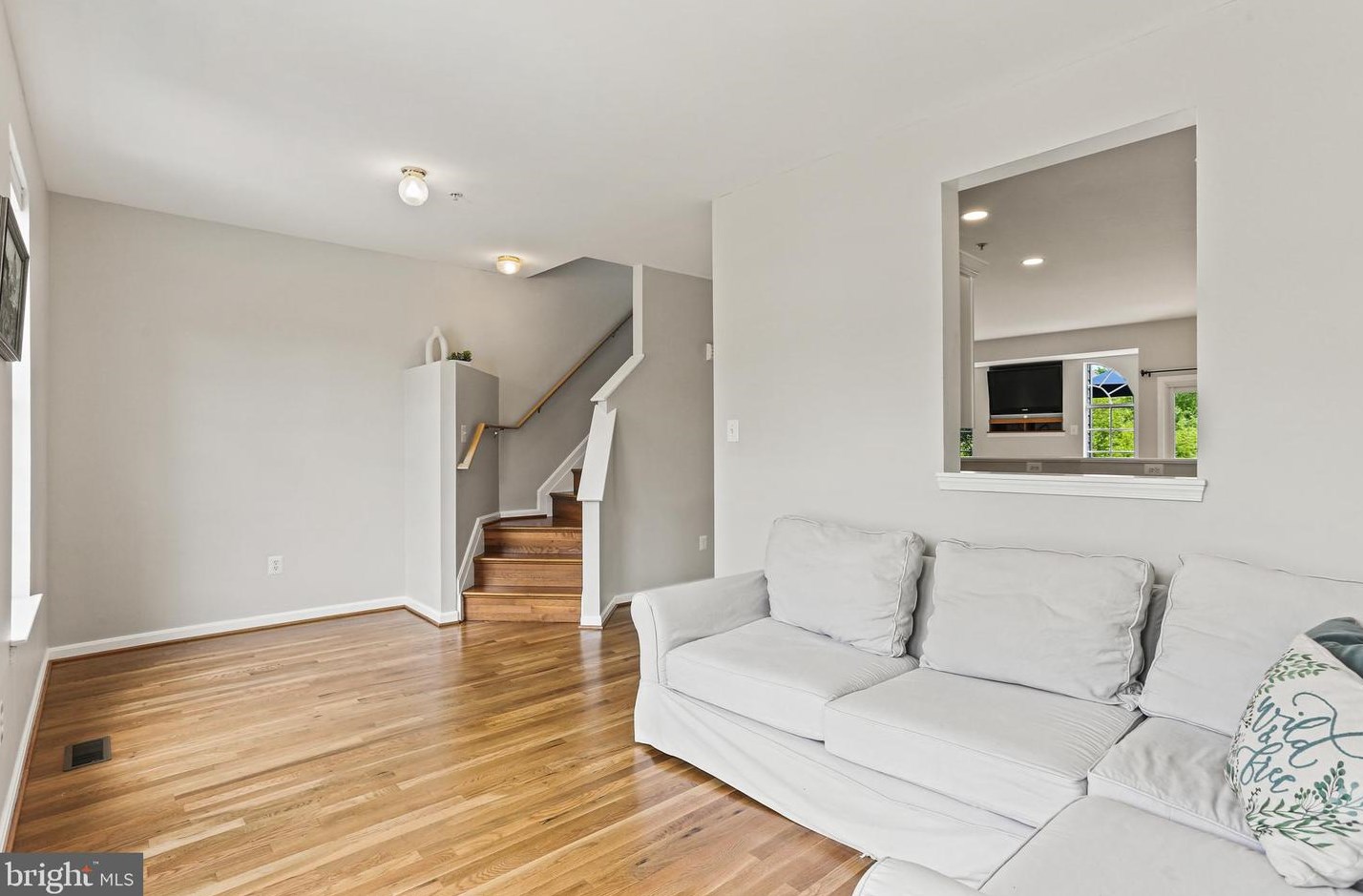 6854 Sanctuary Ct, Baltimore MD  21075-6235 exterior