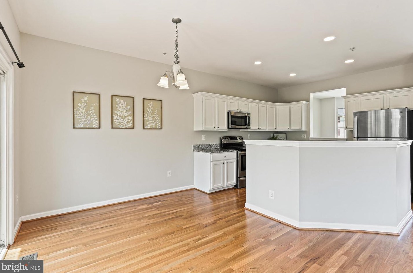 6854 Sanctuary Ct, Baltimore MD  21075-6235 exterior