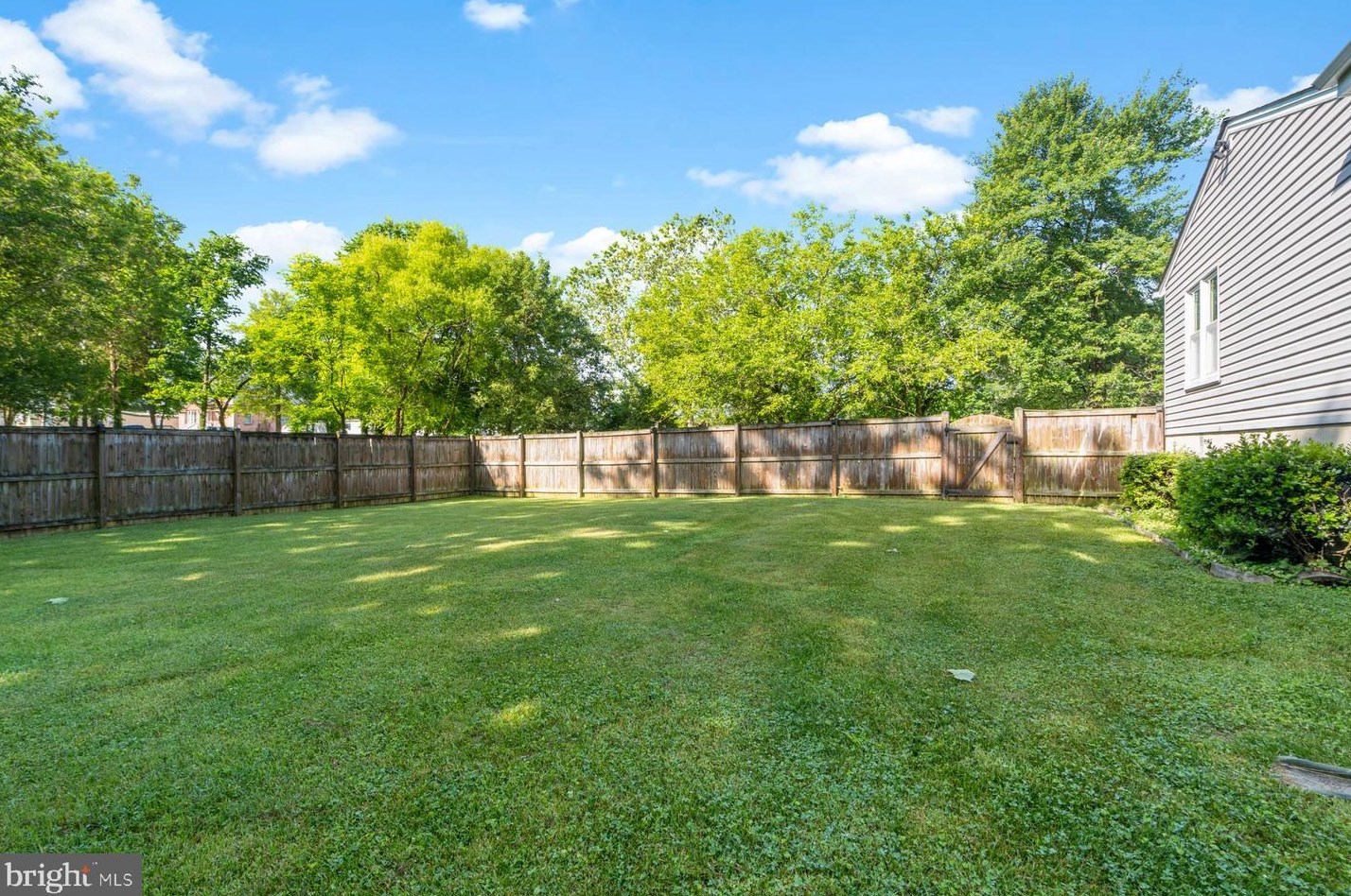 6150 Hunt Club Rd, Baltimore MD  21075-5518 exterior