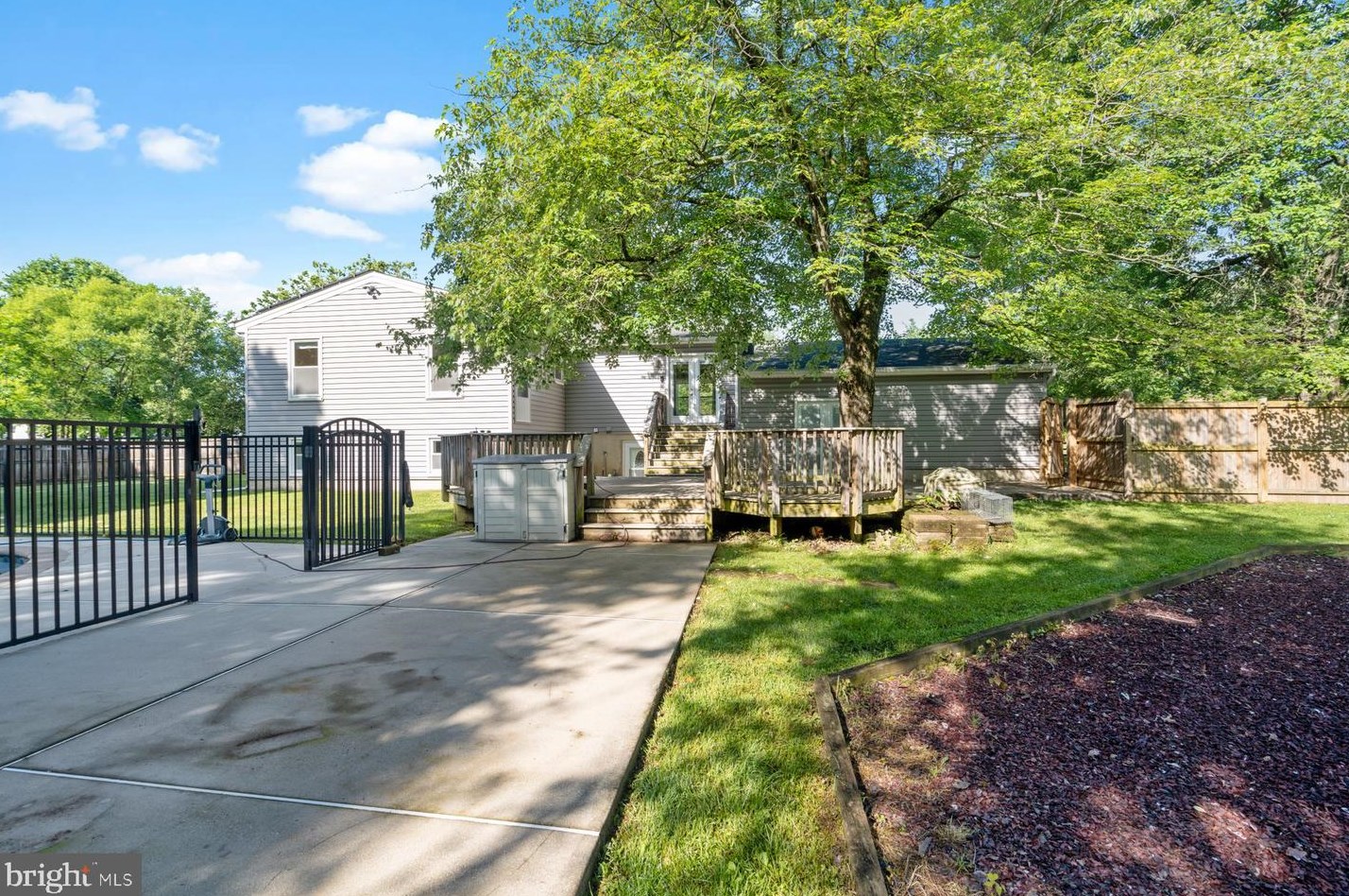 6150 Hunt Club Rd, Baltimore MD  21075-5518 exterior