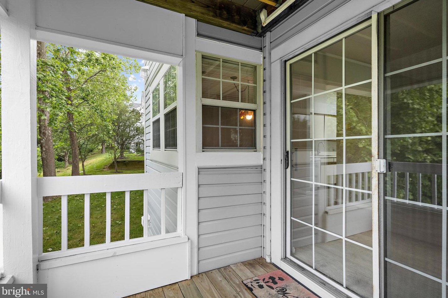 8375 Montgomery Run Rd, Ellicott MD  21043-7224 exterior