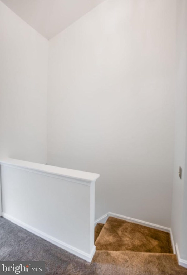 9639 Stirling Bridge Dr, Columbia MD 21046-1938 exterior