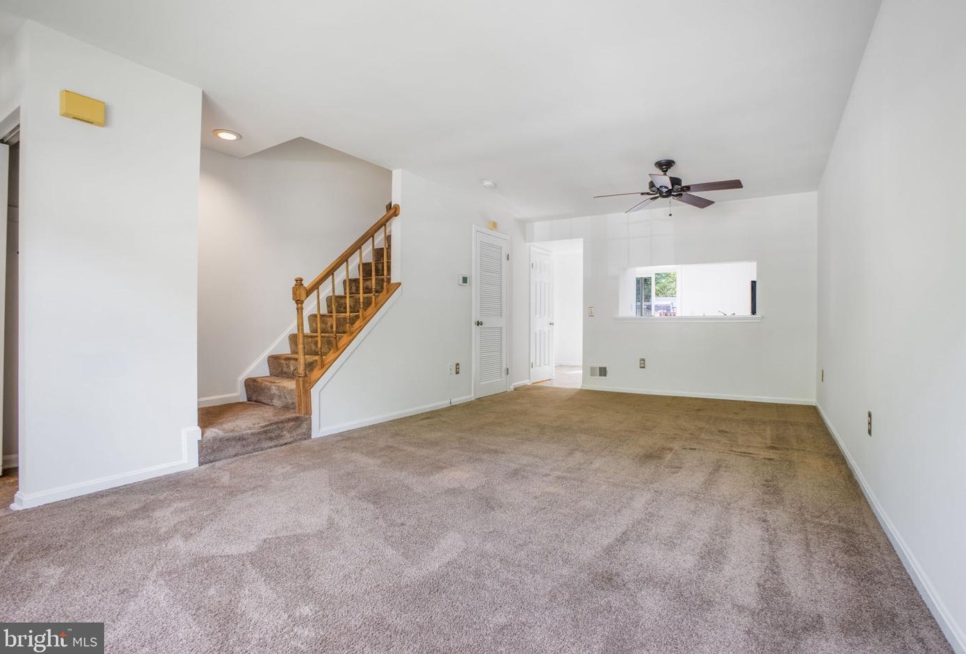 9639 Stirling Bridge Dr, Columbia MD 21046-1938 exterior