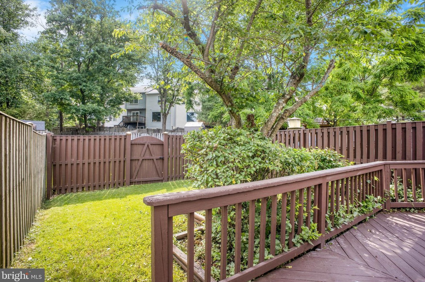 9639 Stirling Bridge Dr, Columbia MD 21046-1938 exterior