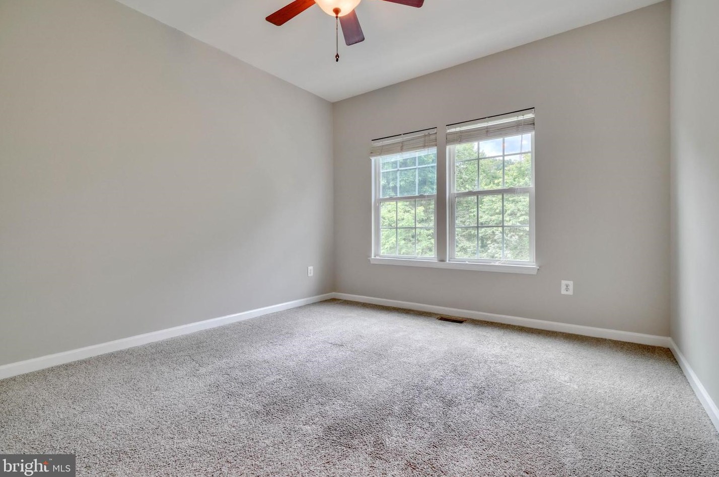 7138 Daniel John Dr, Baltimore MD  21075-5452 exterior