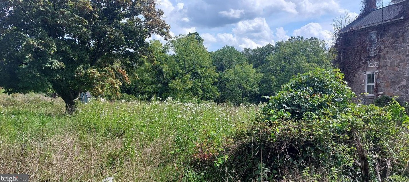 8507 Old Frederick Rd, Ellicott MD 21043-1925 exterior