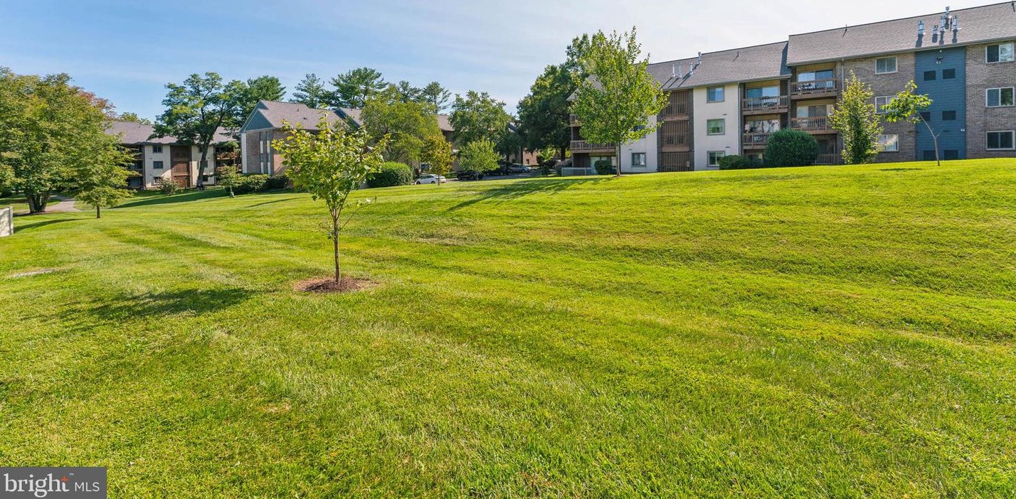 5035 Green Mountain Cir, Columbia MD  21044-2446 exterior