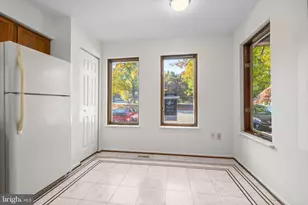 9453 Clocktower Ln, Columbia, MD 21046 - Photo 17