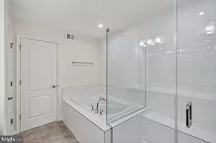 10009 -B American Pharoah Ln, Laurel, MD 20723 - Photo 9