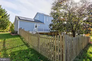 8200 Splashing Brook Ct, Laurel, MD 20723 - Photo 57