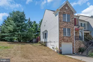 9354 Sombersby Ct, Laurel, MD 20723 - Photo 3