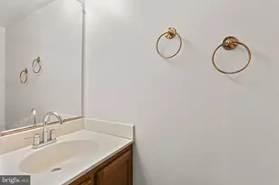 9658 Stirling Bridge Dr, Columbia, MD 21046 - Photo 7