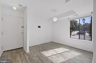 10572 Twin Rivers Rd, Columbia, MD 21044 - Photo 3