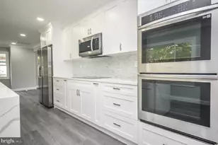 3914 St Johns Ln, Ellicott City, MD 21042 - Photo 15