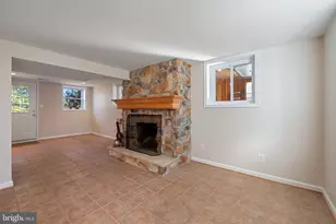 6725 Pine Dr, Columbia, MD 21046 - Photo 35