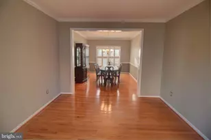 7030 Calvert Dr, Elkridge, MD 21075 - Photo 11