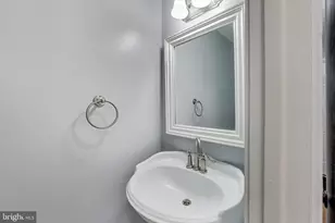 5769 Yellowrose Ct, Columbia, MD 21045 - Photo 9