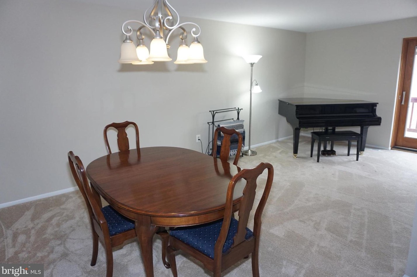 11916 New Country Ln, Columbia MD 21044-4405 exterior