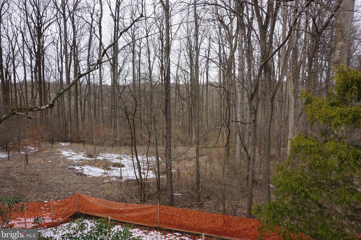 11916 New Country Ln, Columbia MD 21044-4405 exterior