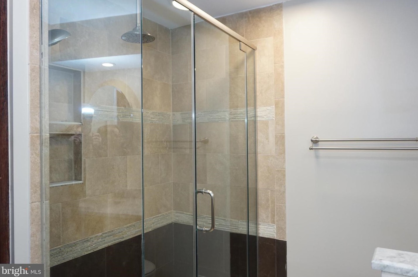 11916 New Country Ln, Columbia MD 21044-4405 exterior