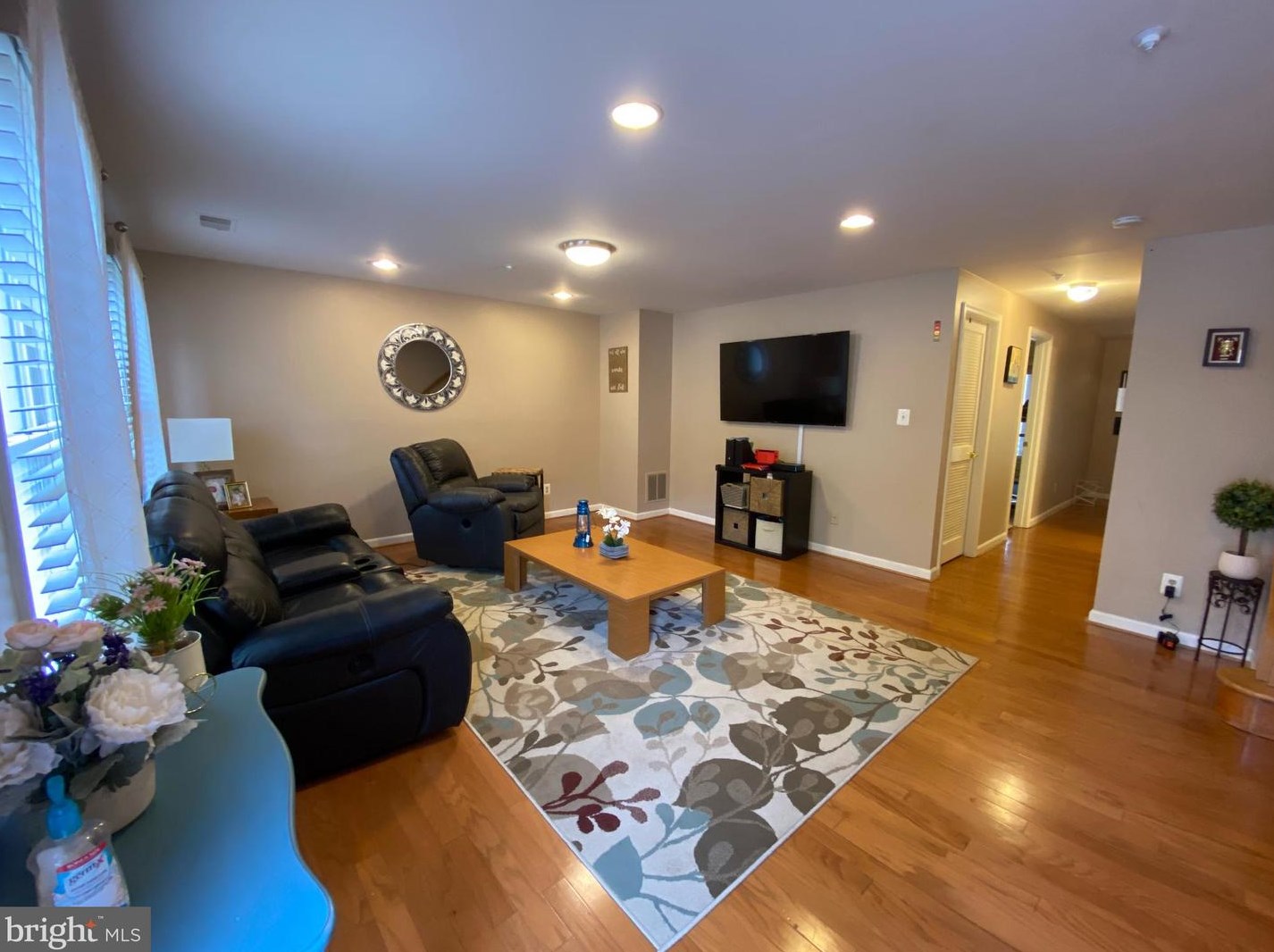 725 Chestertown St, Gaithersburg MD  20878-5755 exterior