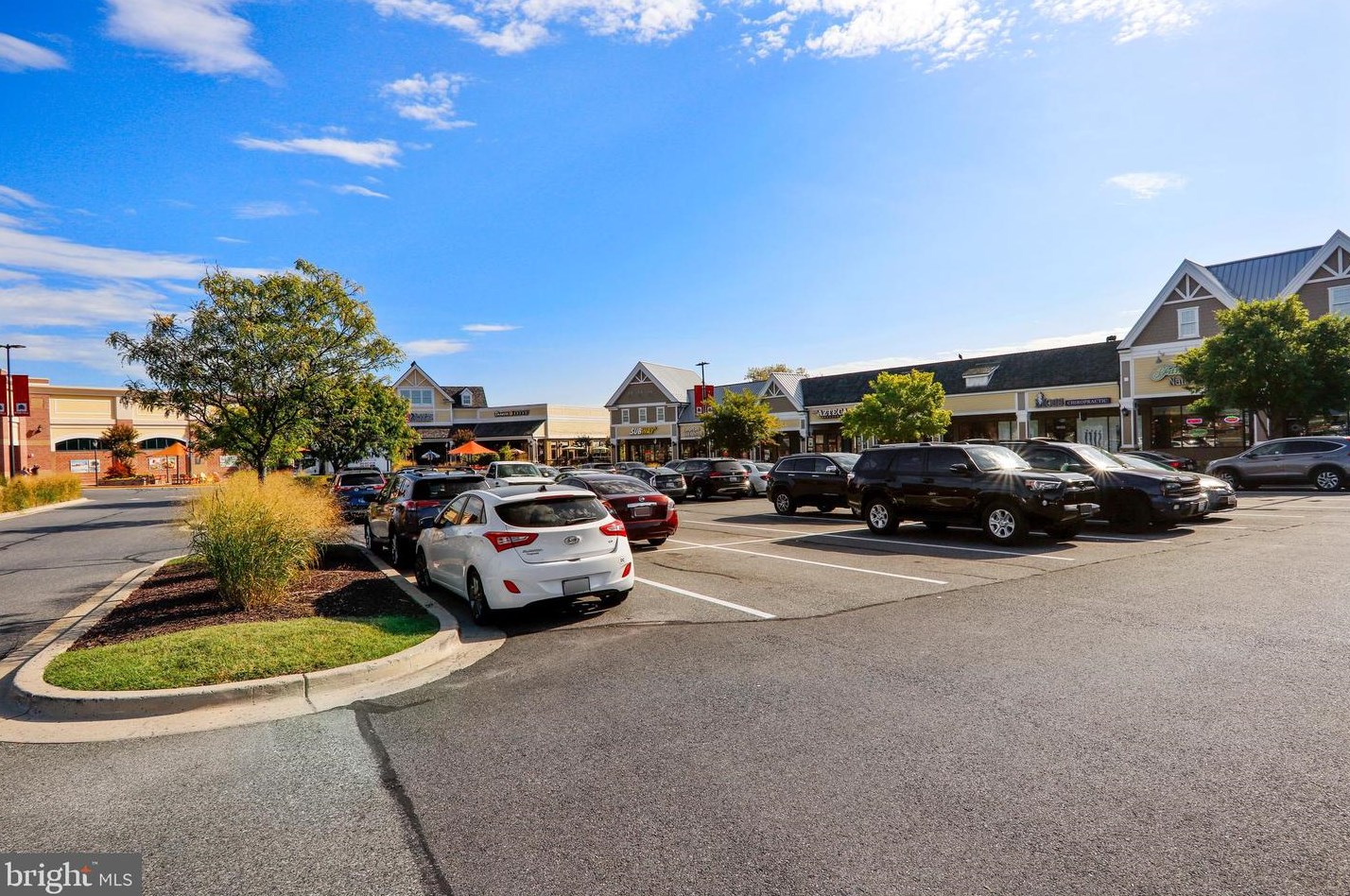 17533 Queen Elizabeth Dr, Olney MD  20832-2131 exterior