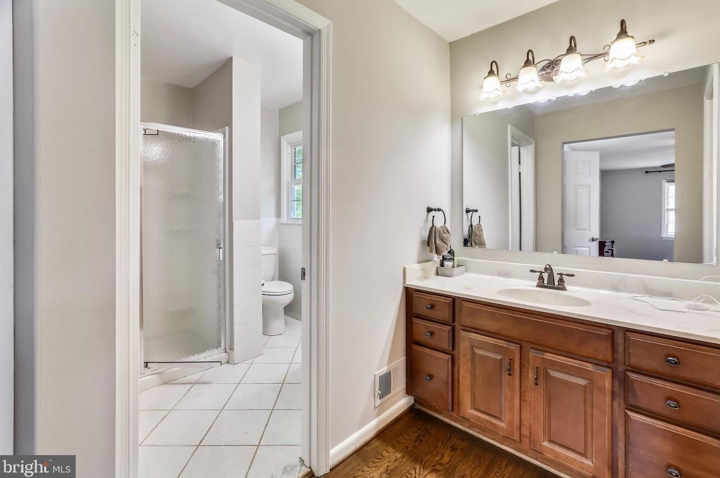 17533 Queen Elizabeth Dr, Olney MD  20832-2131 exterior