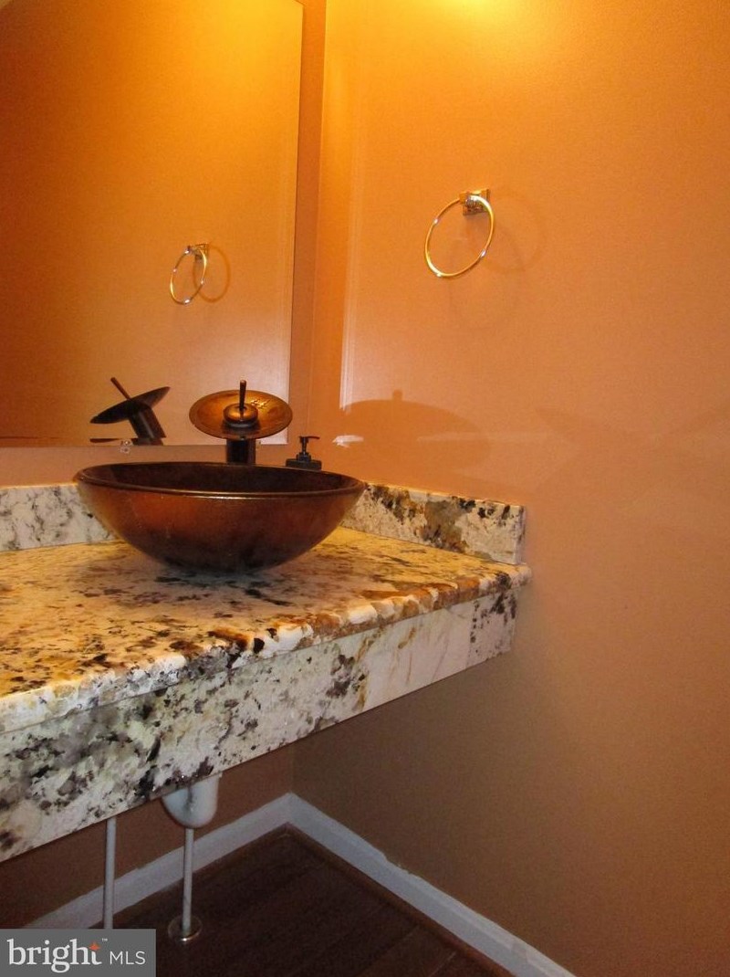 893 Bayridge Dr, Gaithersburg MD  20878-1951 exterior