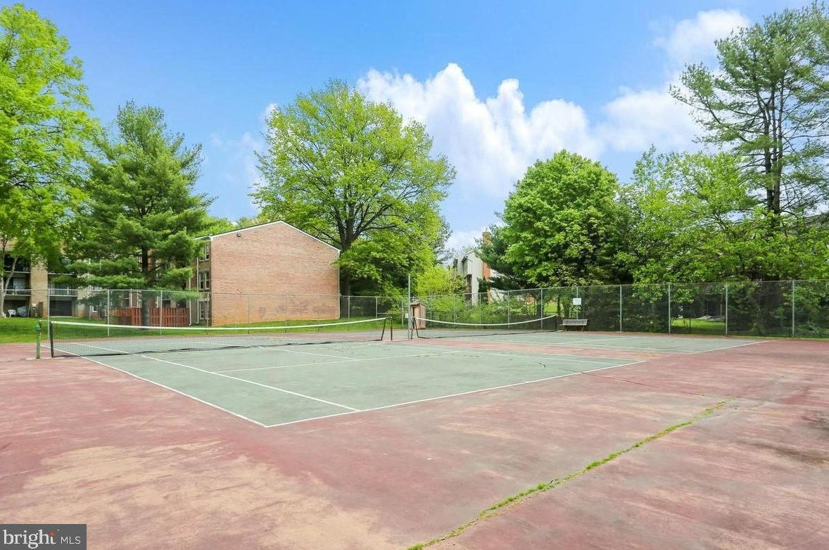 778 Quince Orchard Blvd, Gaithersburg MD  20878-1517 exterior